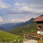 Farm stay Schusterhof Mittelberg